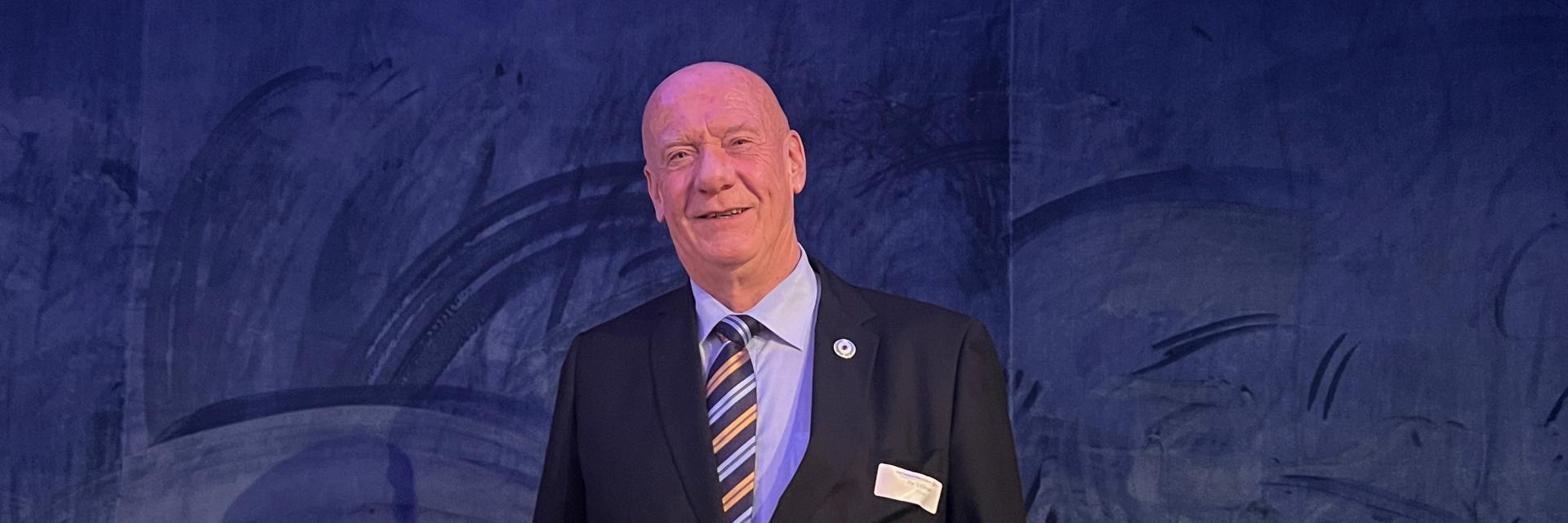 Per Ellinger tildelt hederspris under Norsk Ståldag Per Ellinger tildelt hederspris under Norsk Ståldag